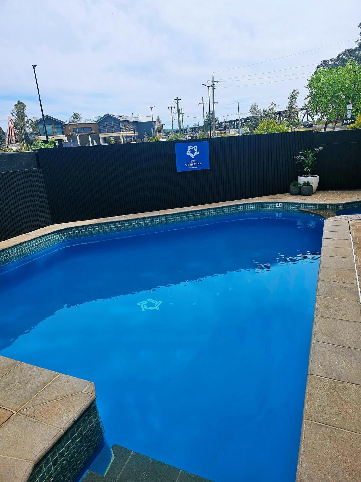 The Select Inn פנריט מראה חיצוני תמונה